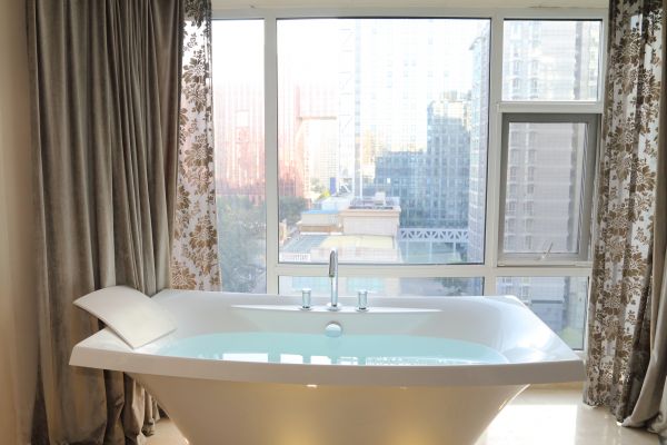 Saint Paul Bathtub Installation